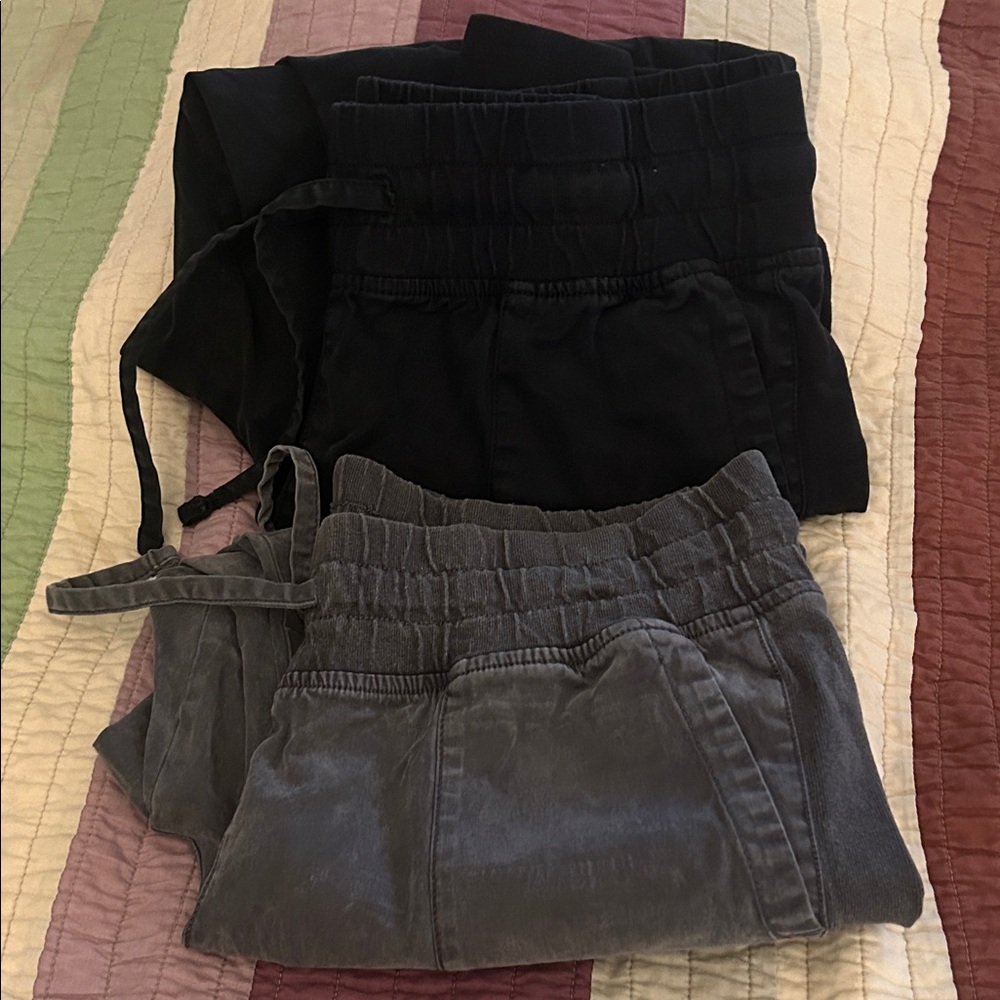 2 Pairs of Time and Tru Women's Straight Leg Pants - Black and Gray